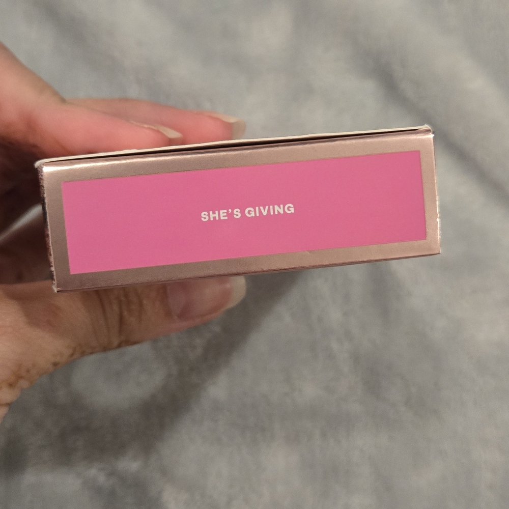 Patrick Ta Metallic Rose Gold Face Compact with Gold Lettering - Picture 2 of 2